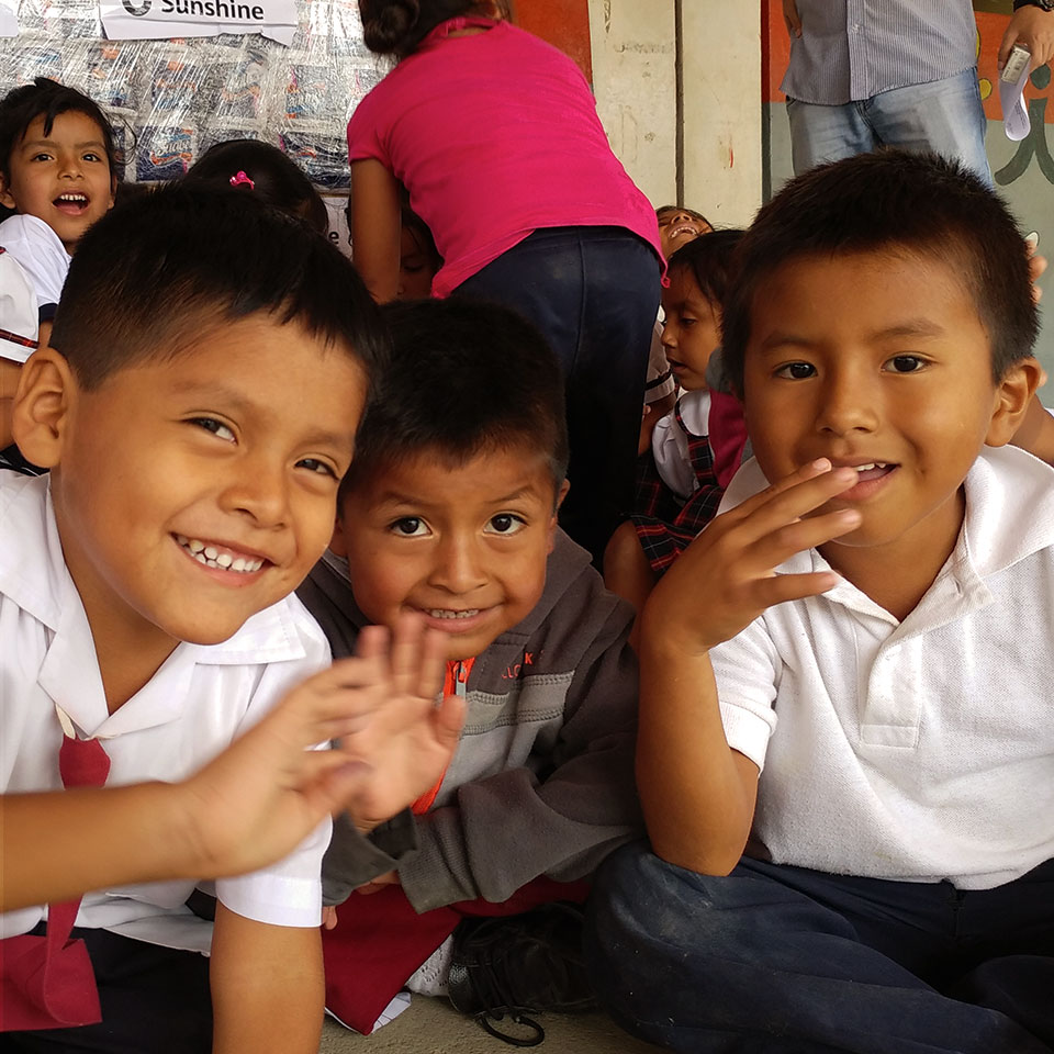 Niños Sonrientes